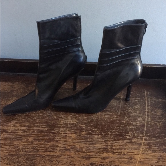 Stuart Weitzman Black Leather Booties - Picture 2 of 6